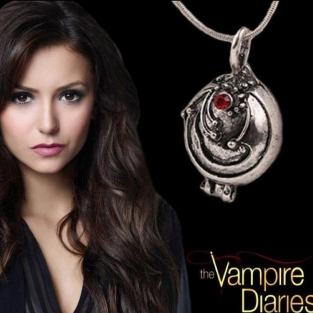 TVD The Vampire Diaries Elena Gilbert Necklace w/
25 bonus stickers